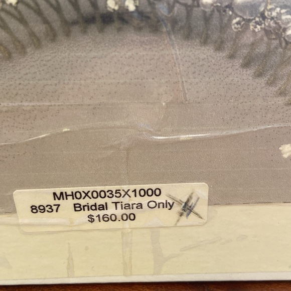 Elen Henderson Bridal Comb - Picture 4 of 4